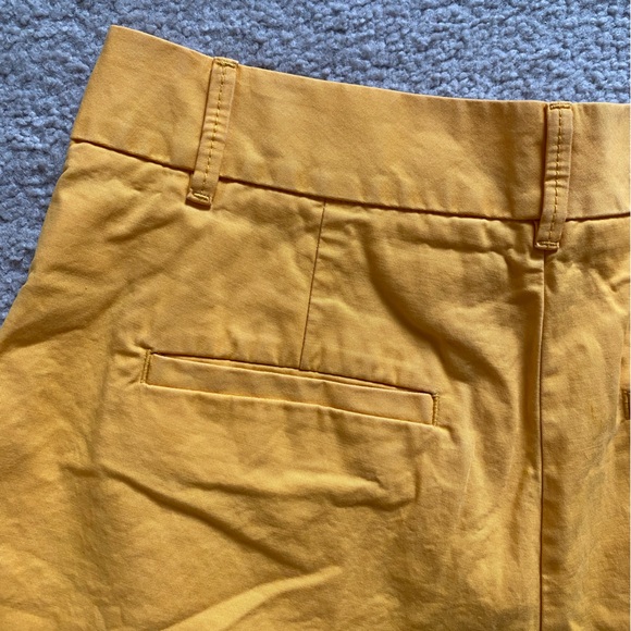 GAP High-Rise Pleated Khaki Shorts in Mustard Yellow - Picture 3 of 7